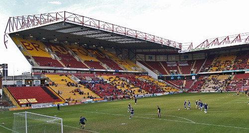 aoa体育教练-布拉德福德告别英超呼声日炽烈(布拉本德转矩流变仪)