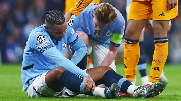 aoa体育新闻-曼城门将因伤退出国家队训练，或将缺席重要比赛