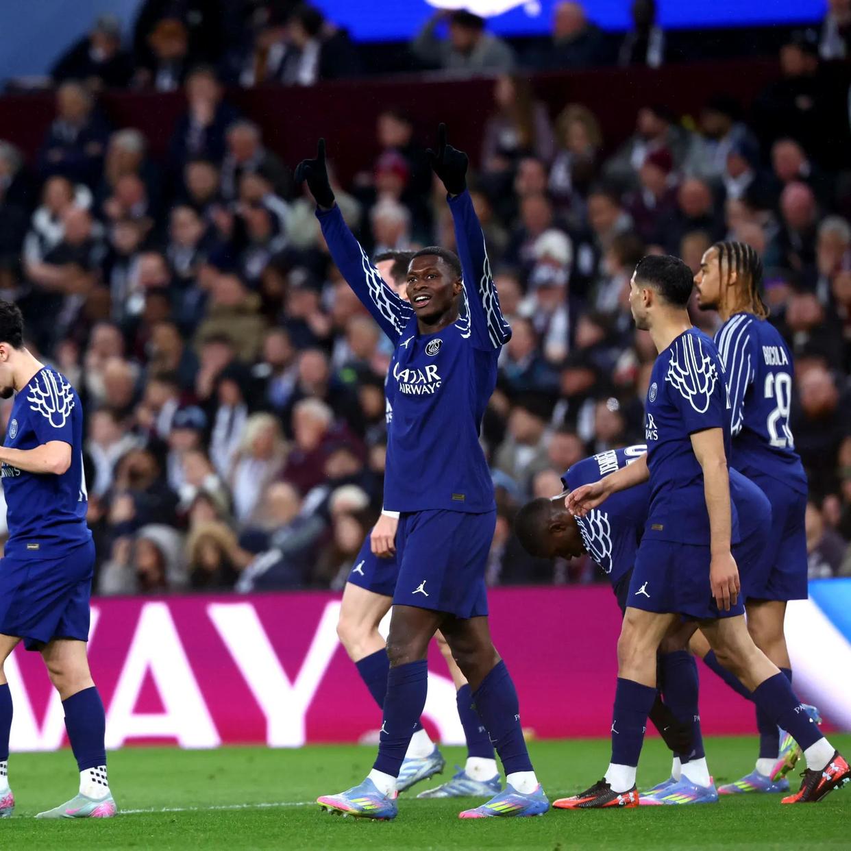 全场进球数超过五个!巴黎晋级 全场进球数超过五个!巴黎晋级