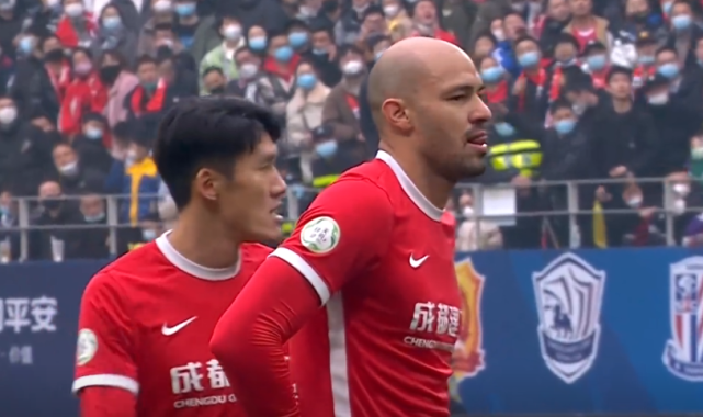 aoa体育活动-关于香港雄狮队员全力出战，取得胜利的信息