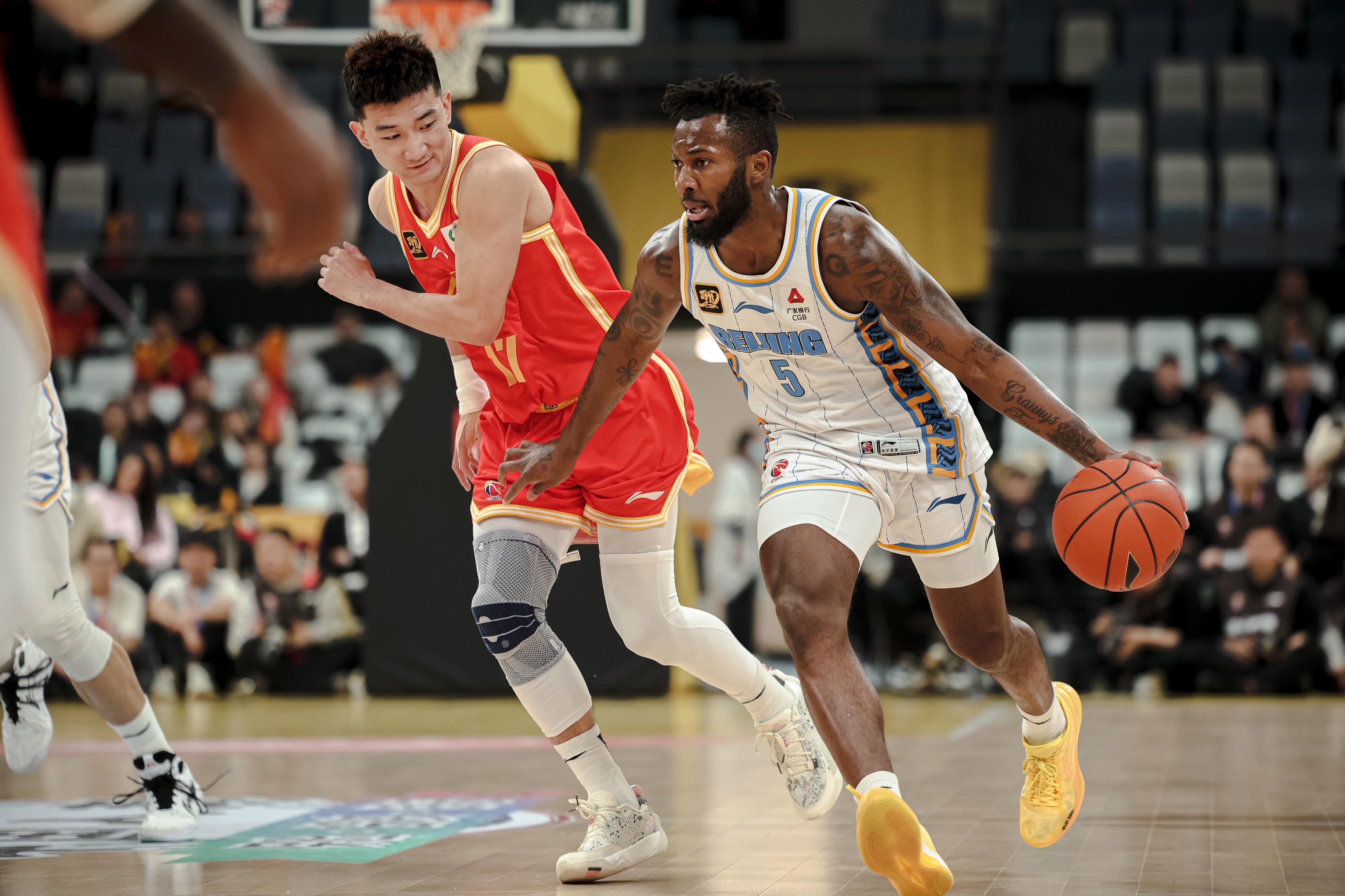 关于亚洲篮球锦标赛上演精妙传球,场上对抗激烈的信息 关于亚洲篮球锦标赛上演精妙传球,场上对抗激烈的信息