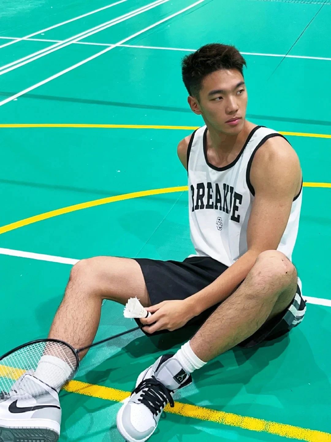 aoa体育直播-包含身手矫健的篮球明星们即将上演激情碰撞的词条