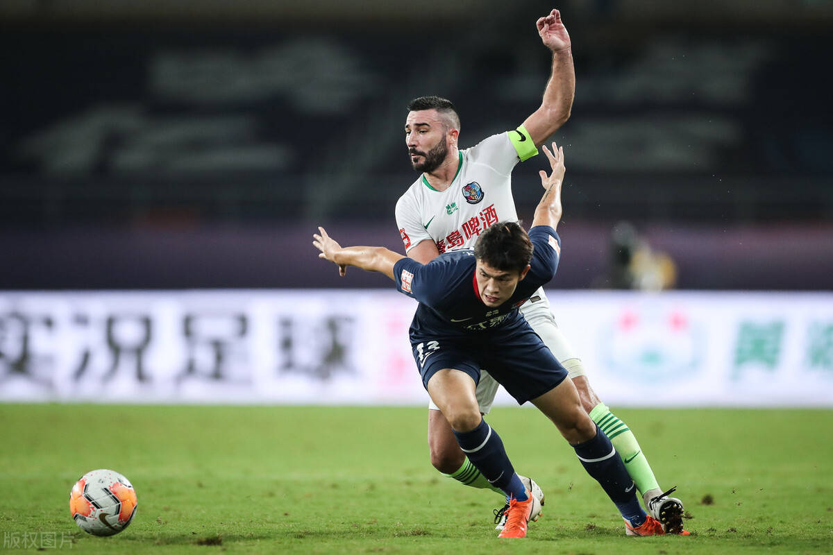 aoa体育馆-关于青岛黄海主场胜利功不可没，保持不败势头的信息