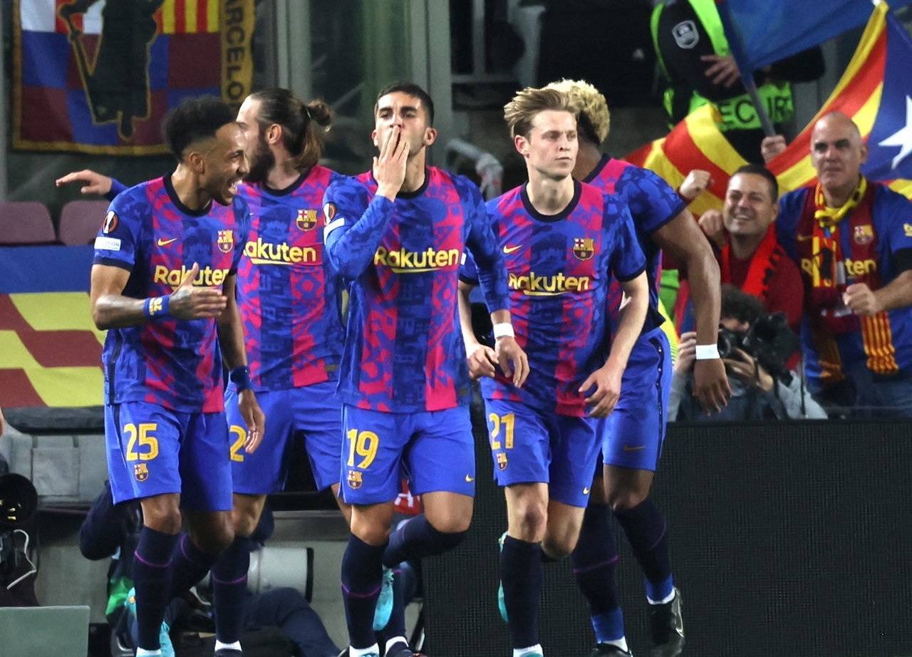 包含瓦伦西亚击败劲敌保持第二位置的词条 包含瓦伦西亚击败劲敌保持第二位置的词条