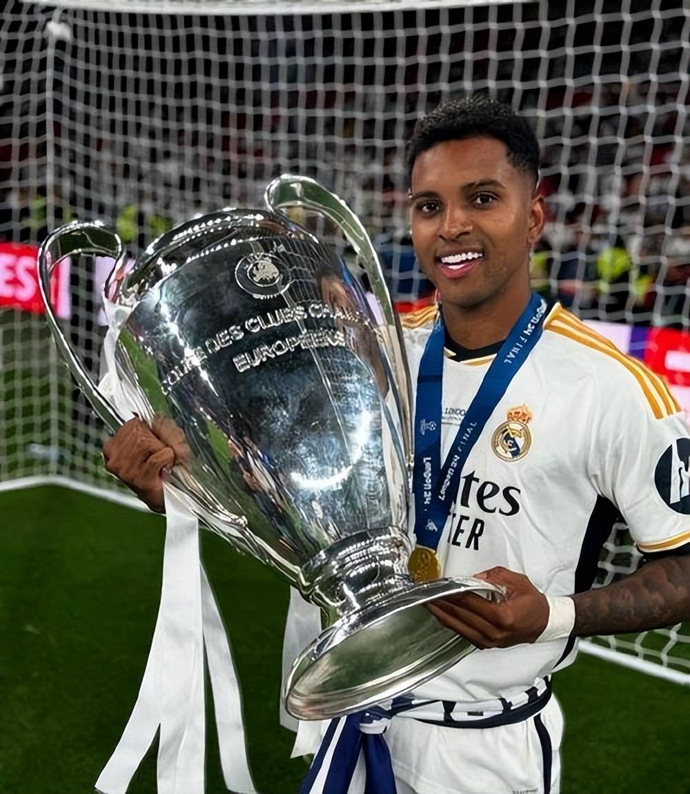 瓦伦西亚在对阵皇马的比赛中取得平局 瓦伦西亚在对阵皇马的比赛中取得平局