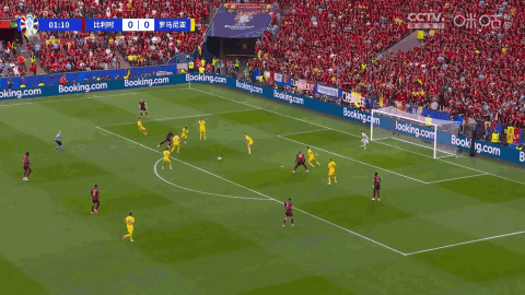 关于比利时队在比赛中取得胜利，晋级下一轮的信息