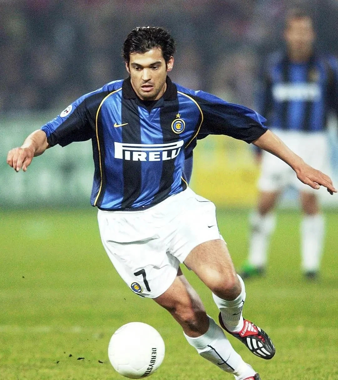 AC米兰宣布新任主教练上任