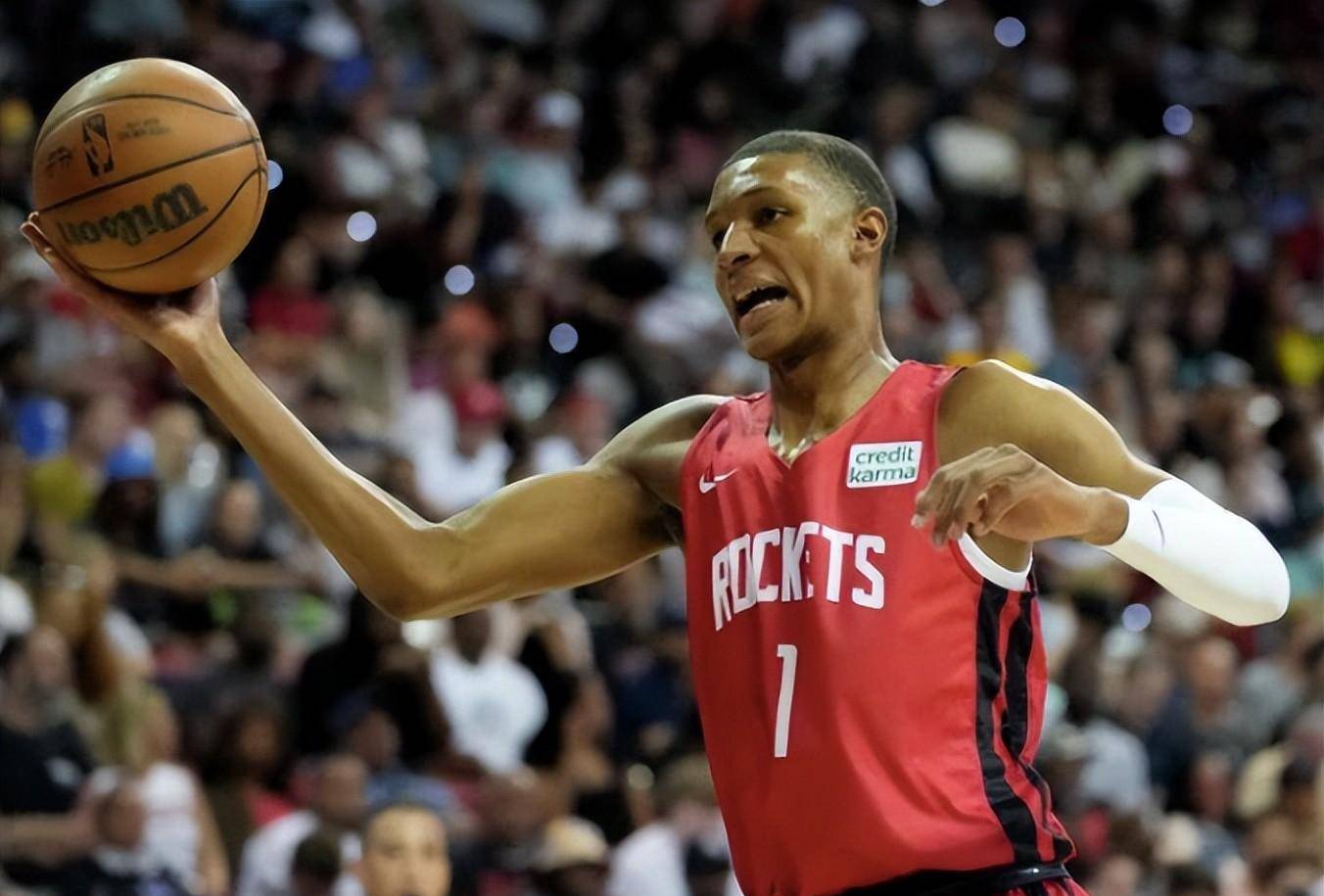 aoa体育教练-奥厄球员团结一心，合作击败对手的简单介绍