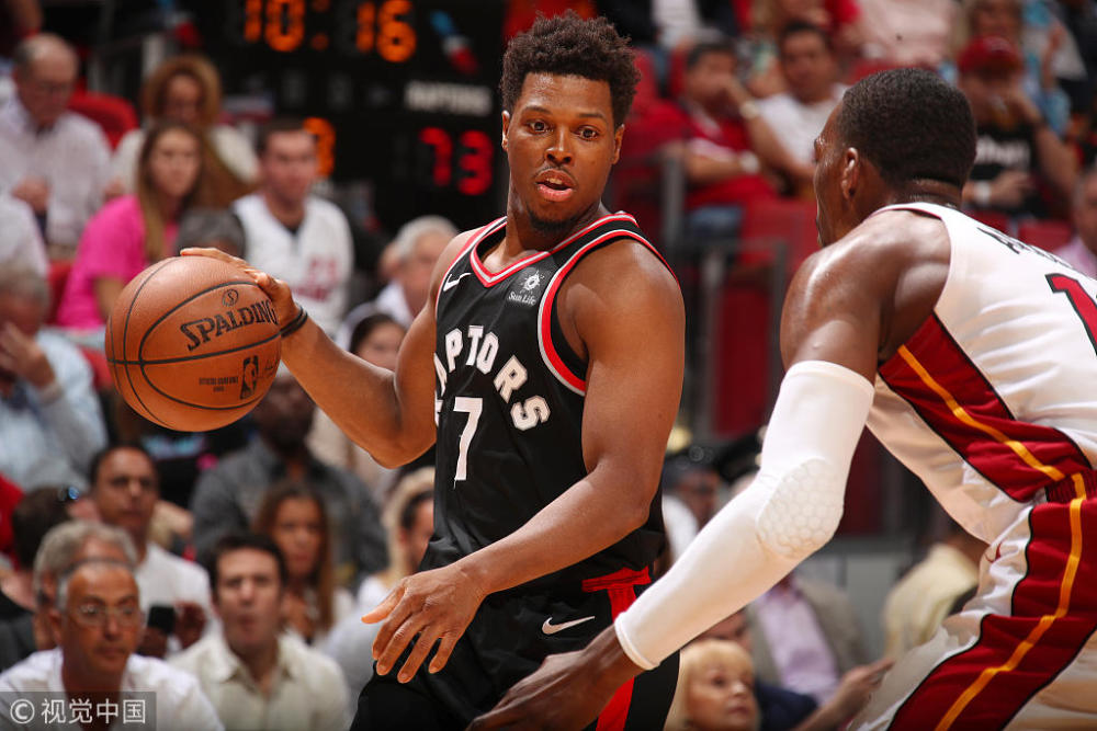 奥厄球员团结一心,合作击败对手的简单介绍 奥厄球员团结一心,合作击败对手的简单介绍