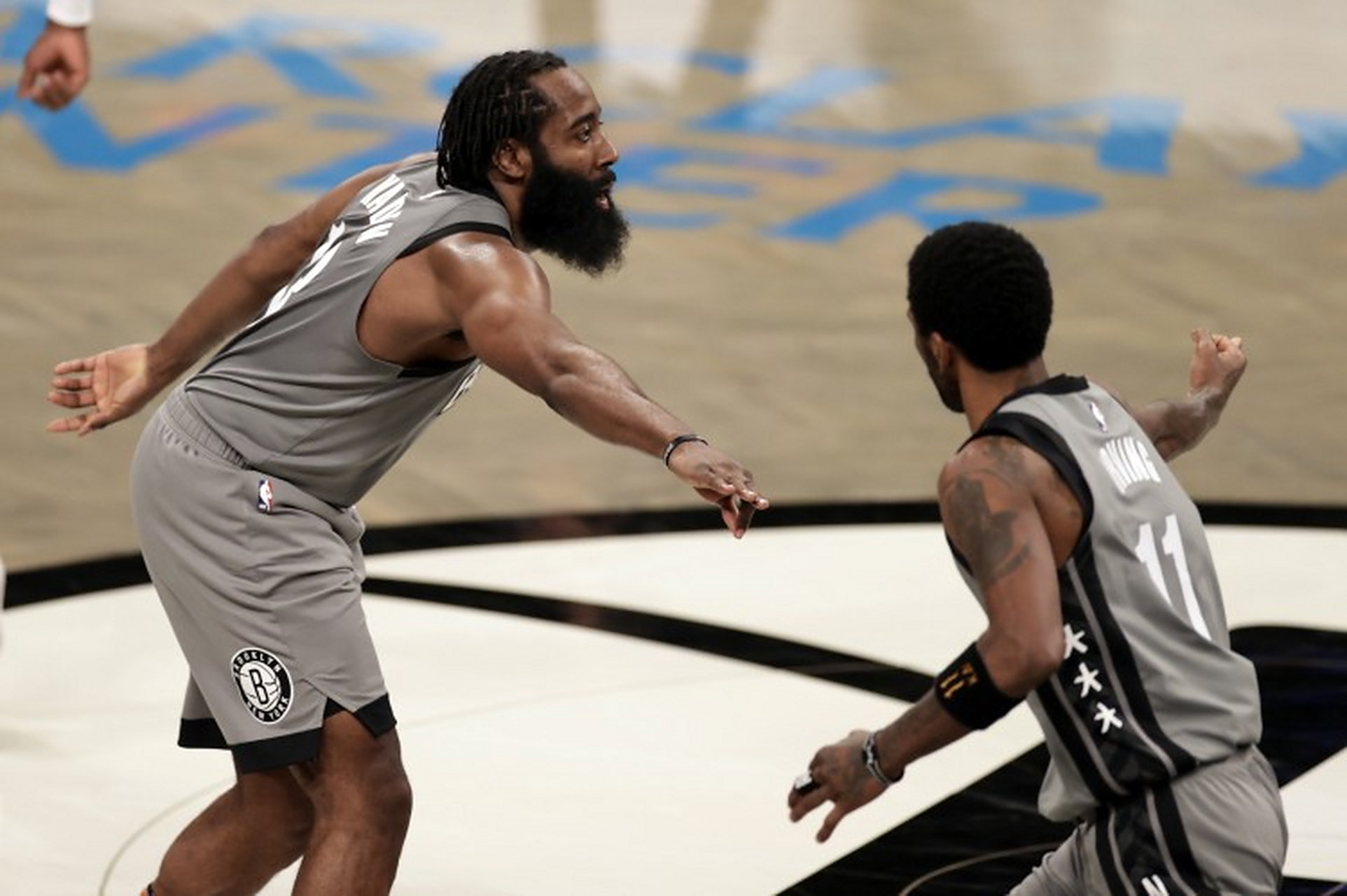 火箭PK篮网:哈登对决欧文,得分之王对决 火箭PK篮网:哈登对决欧文,得分之王对决