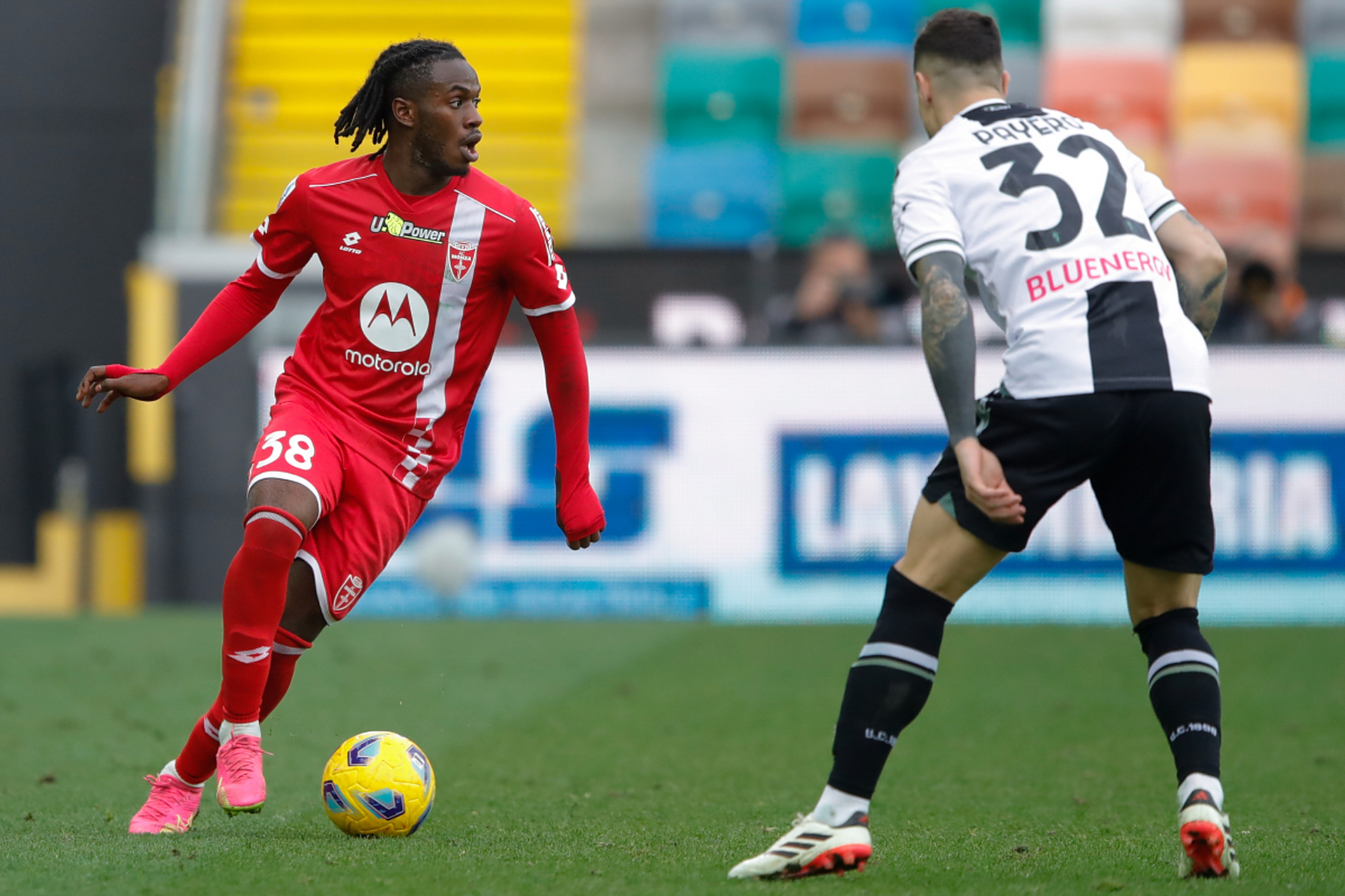 乌迪内斯客场惊艳,壮志凌云 乌迪内斯客场惊艳,壮志凌云