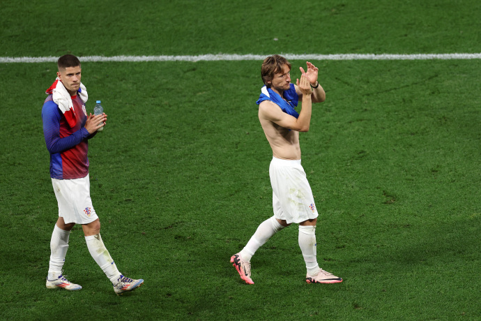 意大利平局告终,瑞典惊险晋级 意大利平局告终,瑞典惊险晋级