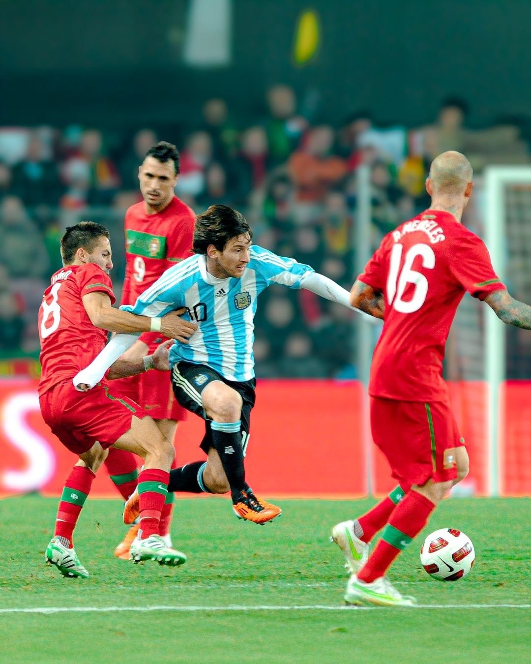 阿根廷篮球队七战全胜,成为国际锦标赛大热门 阿根廷篮球队七战全胜,成为国际锦标赛大热门