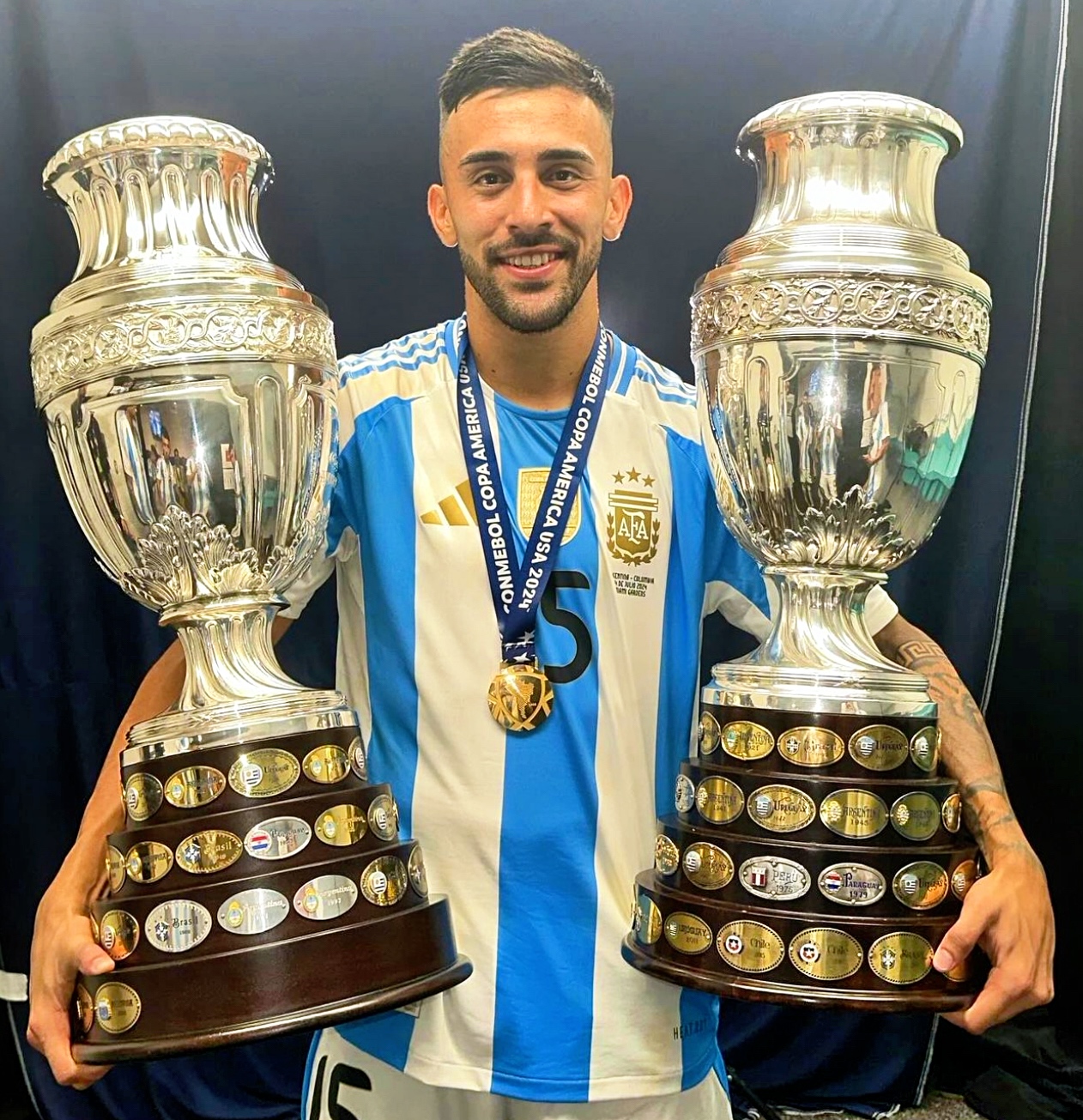 aoa体育教练-冈萨雷斯踢进制胜球光芒四射的简单介绍